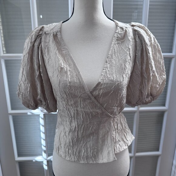& Other Stories NWT Women's 0 Jacquard Puff Sleeve Wrap Around Blouse - Picture 1 of 7